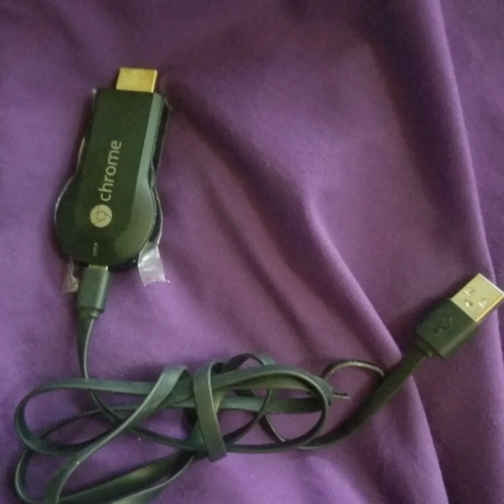 Google Chromecast 1st Gen HDMI Streamer